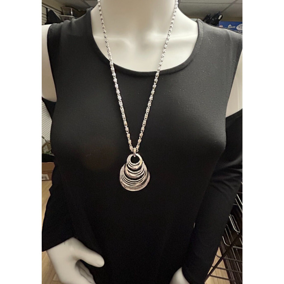 Trifari Crown Necklace - Picture 4 of 12